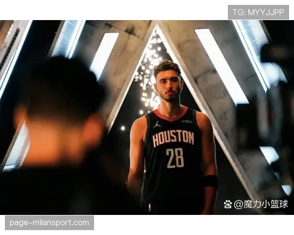 威少篮板数超基德成后卫篮板王，抢断破2000次历史第五